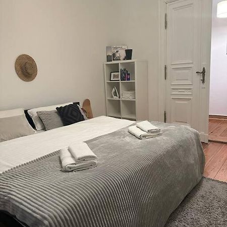 Grosses Apartment Am Kudamm เบอร์ลิน ภายนอก รูปภาพ