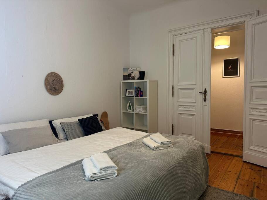 Grosses Apartment Am Kudamm เบอร์ลิน ภายนอก รูปภาพ